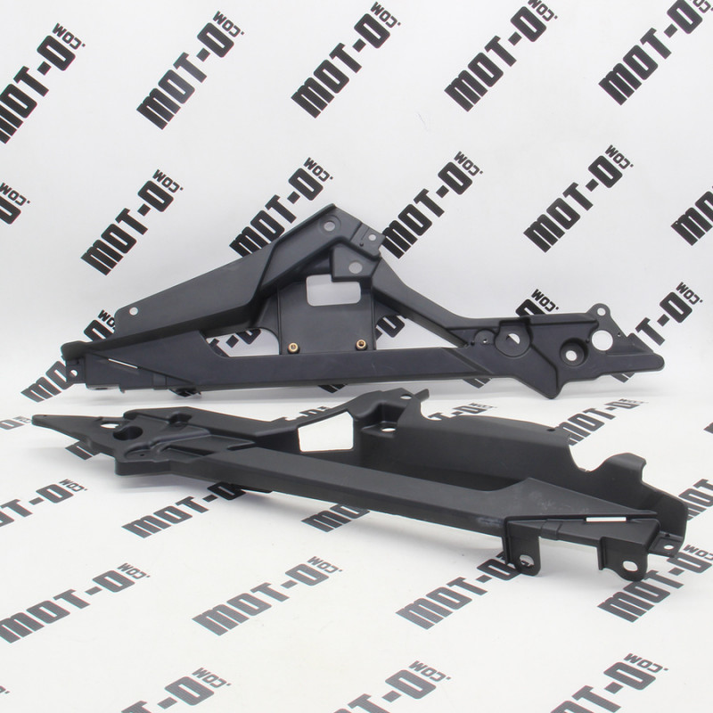 Пластик внутренний боковой задний, (л+п) KOVI GS-S8 300-4Т (YBS300 LITE R)