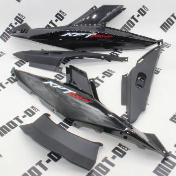 Пластик бок. зад. (л+п), чорний LF200-10LV (KPT 4V)