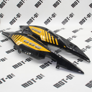 Пластик боковий задній (л+п), чорно-жовтий LF200-2E CityR