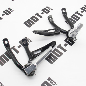Підніжки пасажира (л+п) XY250GY-15С (Tricker)