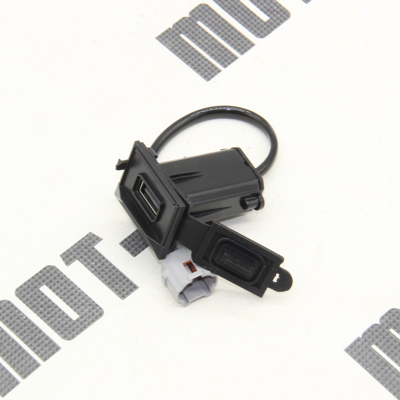 USB роз'єм TEKKEN DISCOVERY 300